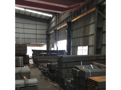 角鋼Q235B國標沖孔熱軋黑角鋼幕墻專用鍍鋅角鋼不等邊規(guī)格角鋼