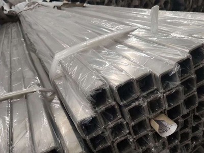 供應(yīng)304不銹鋼槽鋼質(zhì)量優(yōu)價格實惠