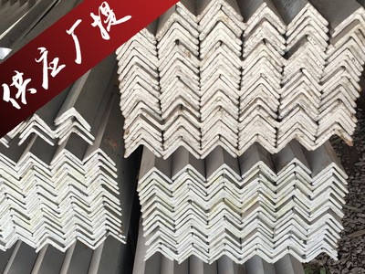廠家直銷 冷熱鍍鋅角鋼 不等邊船用角鋼150*90規(guī)格齊全