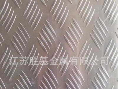 不銹鋼花紋板 304不銹鋼花紋板 防滑板冷軋304不銹鋼花紋板價(jià)格