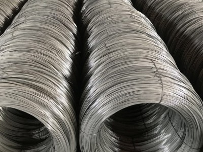 廠家量大 打包絲鍍鋅鋼絲葡萄架打包鋼絲 大棚鋼絲型號(hào)多樣