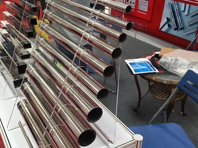 拉絲304不銹鋼管 201不銹鋼矩形管中山東莞廚房設(shè)備用430不銹鋼管