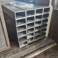 現(xiàn)貨批發(fā)大口徑無(wú)縫矩管 Q345b合金方通 60*60方管加工焊接折彎
