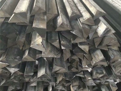 新建筑工地用三角鋼 A3實(shí)心等邊三角鋼 30*30*41.7標(biāo)準(zhǔn)尺寸防滑條