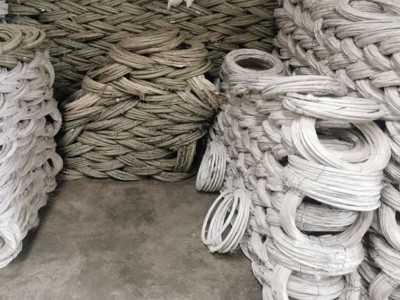 廣東批發(fā) 鍍鋅鐵絲 鐵線 金屬絲 歡迎來(lái)電 16號(hào)鐵線 11.5KG